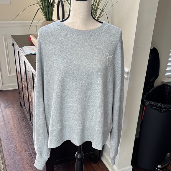 aerie Tops - Aerie Light Gray Women's Oversized Cropped Sweatshirt with Ribbon Detail size XL